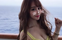 【波多野结衣】遊艇上「開胸正妹」超完美形狀Ｗ奶，在遊艇上閒晃，簡直要逼路人犯罪了！【大发体育】