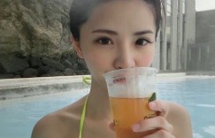 【波多野结衣】華航空姐制服下的「兩粒」真的好兇猛！細肩帶掉住嫩白長輩，機長怎能好好開飛機啊！【大发体育】