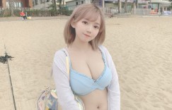 【波多野结衣】擋不住可愛射線襲來！軟萌妹辣「鯊魚 SAME」比基尼大解放　雪白「渾圓半球」讓人頂不住【大发体育】