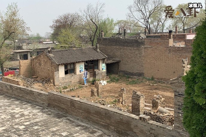 邓伦家房子真的塌了怎么回事? 得知答案后网友们笑喷了