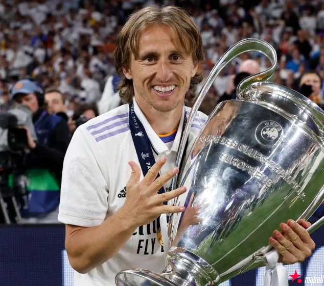 大发体育-曝莫德里奇续约失败,老佛爷亲自通知,大发助力你的致富之路!