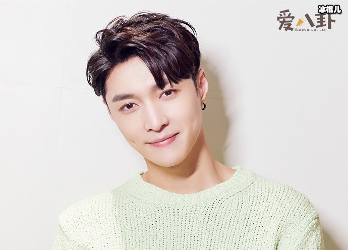 张艺兴的恋情公开? 细数张艺兴前女友居然还有她!