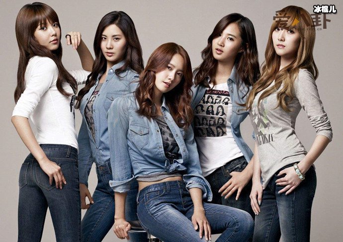 少女时代现在有几个人,前成员tiffany回美国发展后大变样?