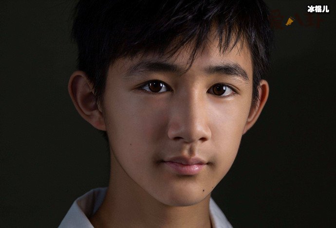 小演员荣梓杉是怎么当上演员的? 个人资料揭秘家庭背景如何