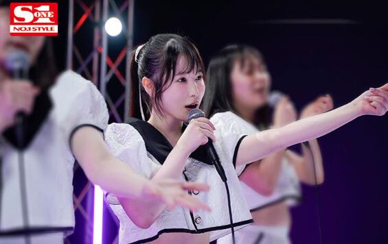 香水纯(香水じゅん)作品SSIS-953与大叔铁粉们一起运动插图 香水纯(香水じゅん)作品SSIS-953与大叔铁粉们一起运动