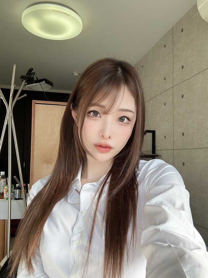 佐野由真(佐野ゆま)出道作品番号及封面,佐野由真个人简介