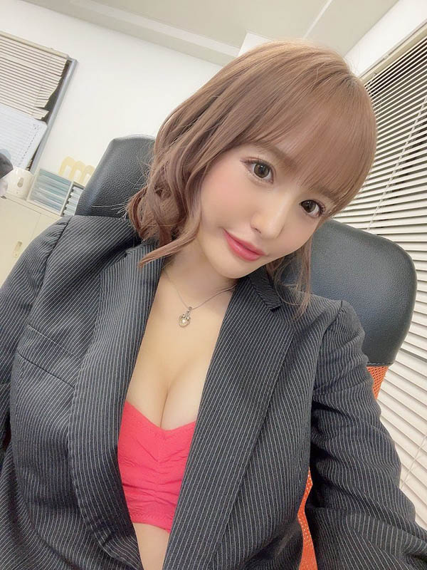 最新推荐!胴体是国宝级超值女优《百永纱里奈》最新作品介绍……