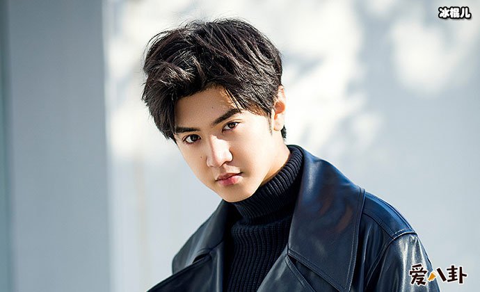 陈哲远结婚照片是真的吗? 95后男演员陈哲远女友