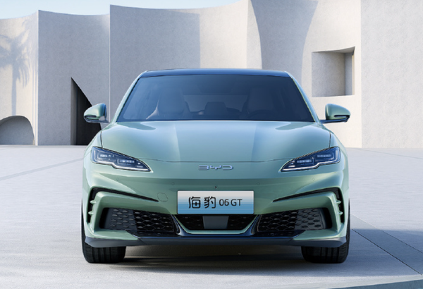 13.68万起!比亚迪海豹06 GT正式上市 最高续航605km 13.68万起!比亚迪海豹06 GT正式上市 最高续航605km