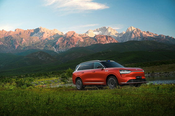 赛力斯前三季度营收1066.27亿元 同比大增539.24% 赛力斯前三季度营收1066.27亿元 同比大增539.24%