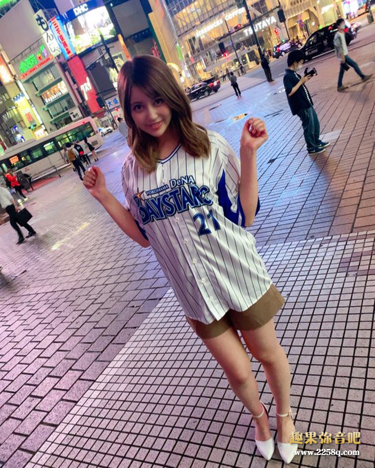 栗山绘麻(栗山絵麻)3.jpg 栗山绘麻(栗山絵麻)近况,174公分疗愈系长腿美女