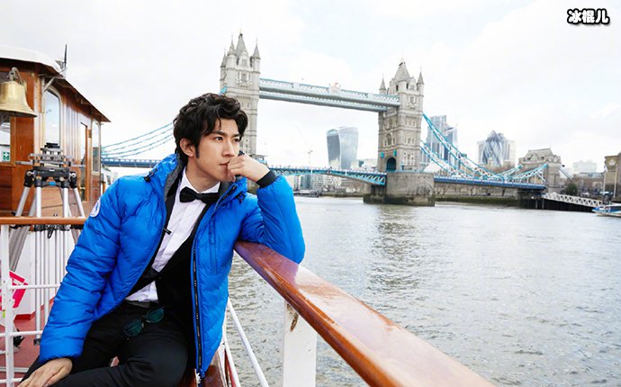 李治廷新恋情遭曝光!李治廷女友疑似撞脸王思聪前任!