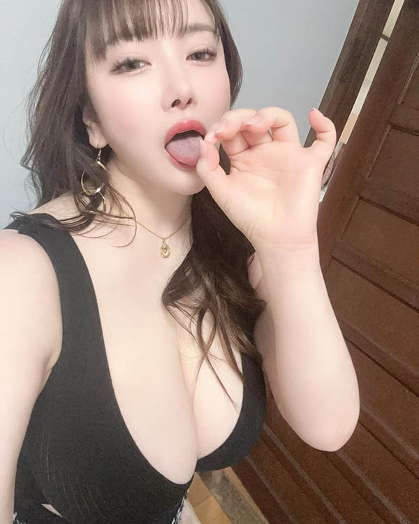 最新推荐!无法超越的终极巨乳《Himari》精选作品介绍……