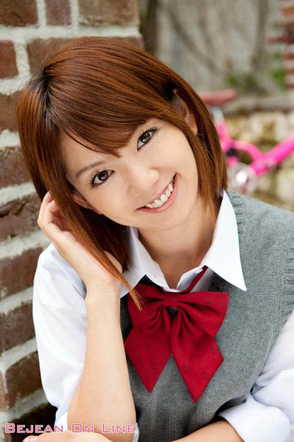 最新推荐！C奶短发小只马正妹《希美真由》精选作品介绍……