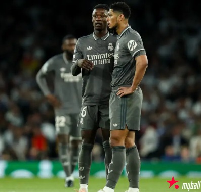 迈博体育:欧冠-赖斯任意球双响+伤退卡马文加染红