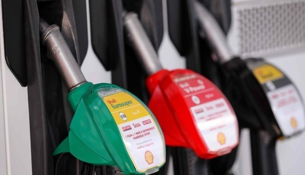 国内油价将于4月17日起调整 或创近三年最大单次降幅 国内油价将于4月17日起调整 或创近三年最大单次降幅