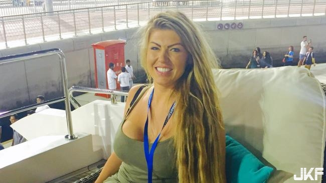 英國少婦“用身體換旅行”，80多位土豪上鉤