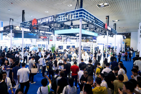 华为擎云参展中国医院信息网络大会 以创新科技推动医疗智慧转型 华为擎云参展中国医院信息网络大会 以创新科技推动医疗智慧转型