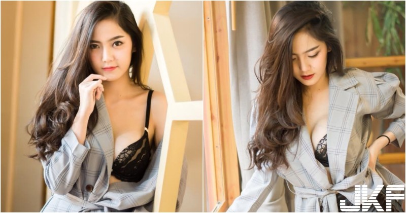 「氣質甜美奶妹」好豪放！大衣下沒穿只剩性感內衣！火辣身材藏不住啊！