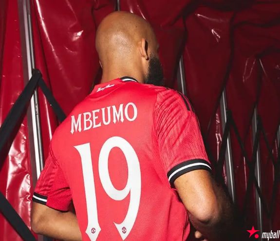 迈博体育 曼联官宣姆贝莫7100万加盟,穿上19号球衣!拖延一