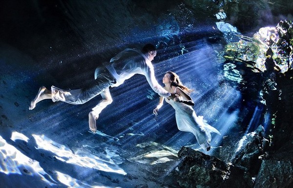 法國水下婚紗攝影,在奇幻海洋世界中世界紀錄愛情